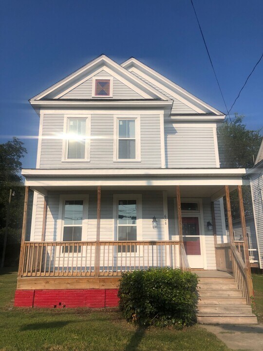 608 Mitchell St in Kinston, NC - Building Photo
