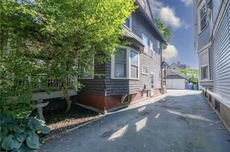 32 Cornell St, Unit 32 Cornell St Apartment in Rochester, NY - Building Photo - Building Photo