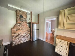 28 Charles St in Concord, NH - Building Photo - Building Photo