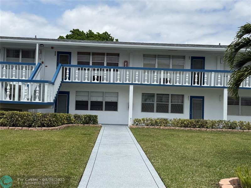 411 TELFRD in Deerfield Beach, FL - Building Photo