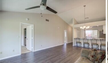 13130 White Marsh Ln in Ft. Myers, FL - Building Photo - Building Photo