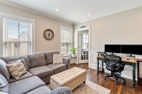 176 Bowen St, Unit 3 in Boston, MA - Building Photo - Building Photo