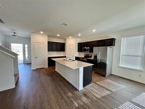 504 Saddle Ln in Denton, TX - Building Photo - Building Photo