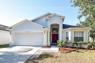 12617 Kings Lake Dr in Gibsonton, FL - Building Photo