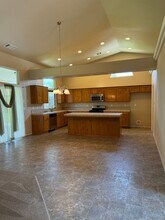 3428 W Delaware Ave in Visalia, CA - Building Photo - Building Photo