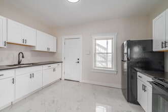 Royal Midtown in Cleveland, OH - Building Photo - Interior Photo