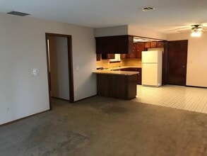 5420 Evanbrook Terrace in Oklahoma City, OK - Building Photo - Building Photo