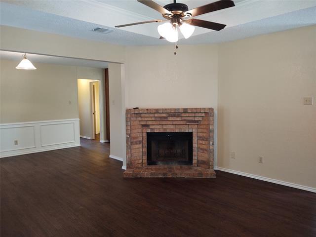 305 E Vine St in Keller, TX - Building Photo - Building Photo