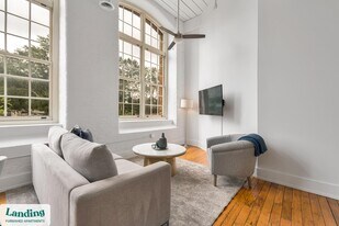 31 Victor St in Greenville, SC - Building Photo