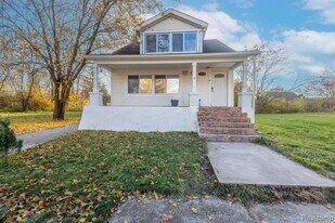 12739 Hamburg St in Detroit, MI - Building Photo