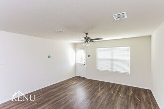 4115 Wintergreen Dr in Heath, TX - Foto de edificio - Building Photo