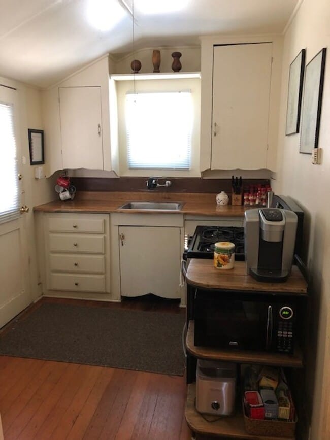 property at 316 Foothill Blvd