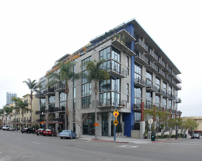 Doma in San Diego, CA - Foto de edificio - Building Photo