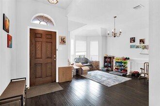 15742 Bull Run Dr in Frisco, TX - Foto de edificio - Building Photo