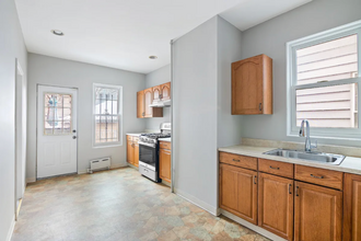 307 E 4th St in Brooklyn, NY - Building Photo - Building Photo