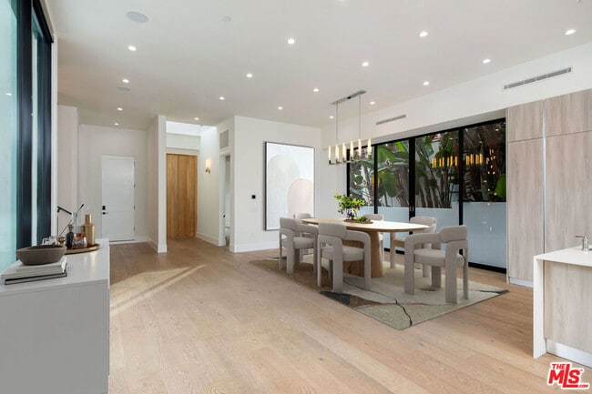 444 Laurel Ave in West Hollywood, CA - Building Photo - Building Photo