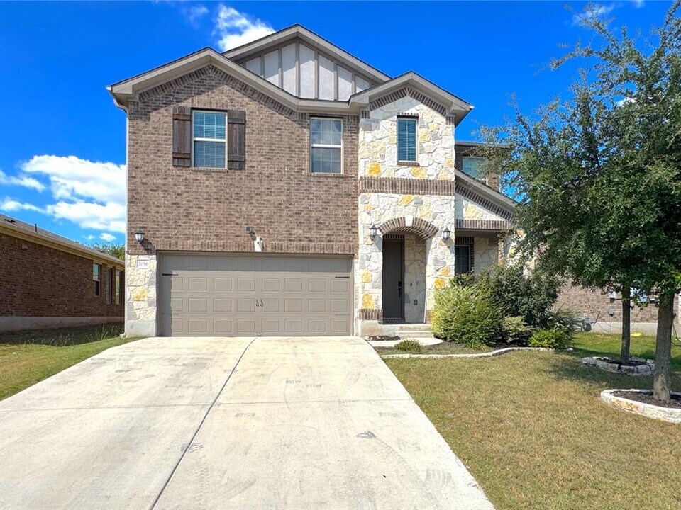 2056 Hat Bender Lp in Round Rock, TX - Building Photo
