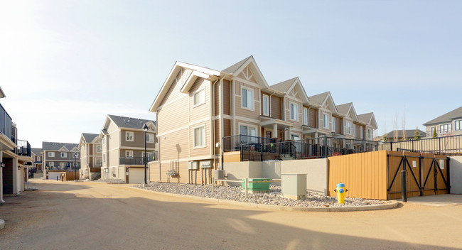 The Estates of Upper Windermere in Edmonton, AB - Building Photo - Building Photo