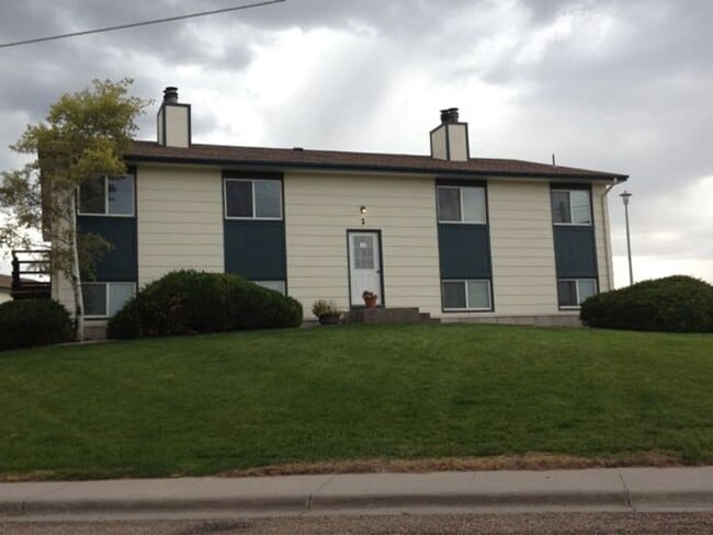 property at 402 Miller Ln