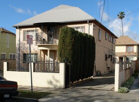 1239-1241 Mariposa Ave Apartments