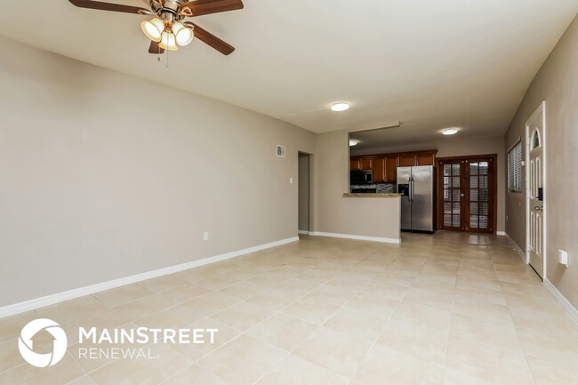 518 Gaston Foster Rd in Orlando, FL - Building Photo - Building Photo