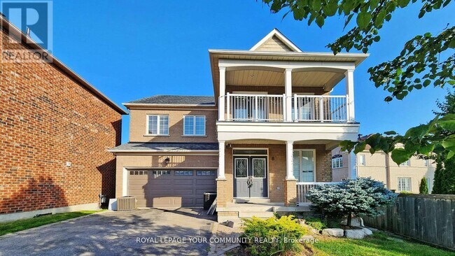 property at 8 Candlewood Ct