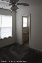 128 University Village Dr-Unit -Apt B in Central, SC - Building Photo - Building Photo