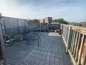 110 Riverway, Unit 8 in Boston, MA - Building Photo - Building Photo