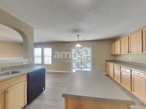 37 Valleyfield Dr in Clayton, NC - Foto de edificio - Building Photo