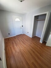19 Lawlor St-Unit -A in New Britain, CT - Building Photo - Building Photo