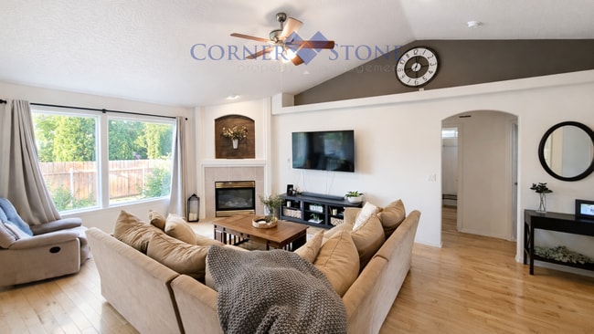 8753 W Sagebrush St in Boise, ID - Foto de edificio - Building Photo