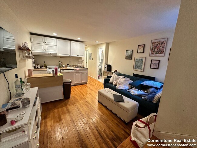 25 Phillips St in Boston, MA - Building Photo - Building Photo