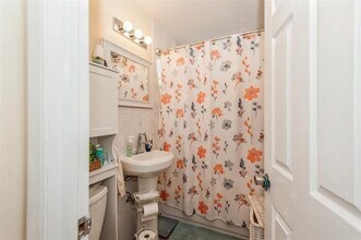 17-19-19 Chase Ct in Bayonne, NJ - Building Photo - Building Photo