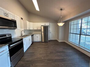 7012 Newberry Ct E in Fort Worth, TX - Building Photo - Building Photo