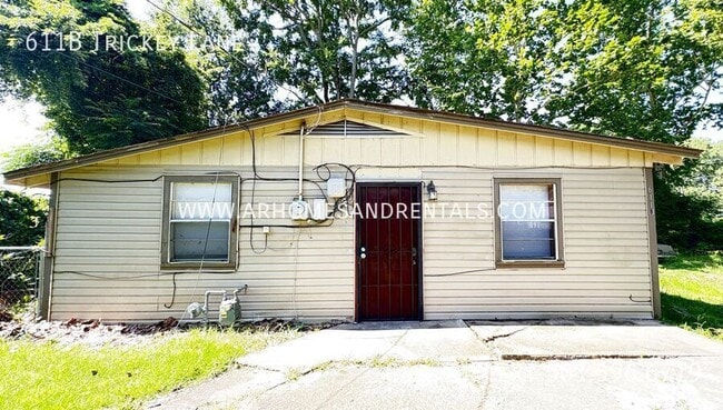 property at 611 W Trickey Ln