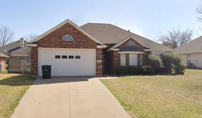 property at 1611 Shelley Ln