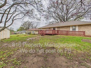 817 N Choctaw Ave in Independence, MO - Building Photo - Building Photo