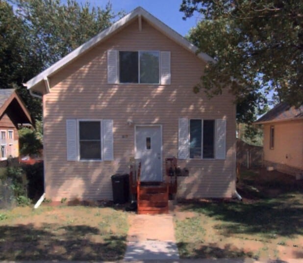 property at 610 S Grange Ave