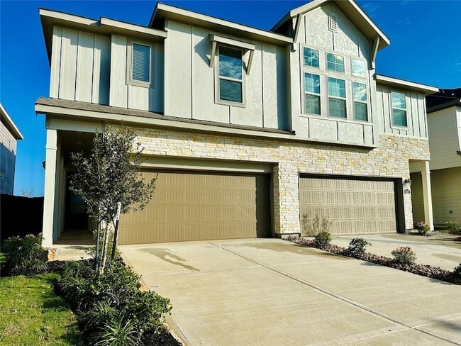 property at 4143 Champlain Wy