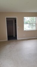 1019 Persian St in Deltona, FL - Building Photo - Building Photo