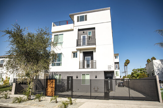 3044 West Blvd in Los Angeles, CA - Building Photo - Building Photo