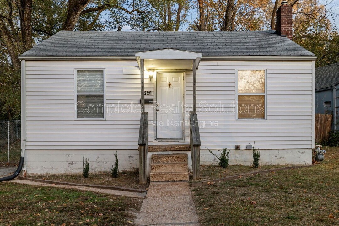 4320 Rickey Dr in St. Louis, MO - Building Photo