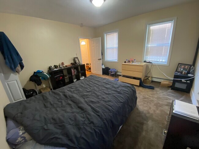 258 Beacon St, Unit R