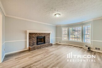 135 Clearbrook Way in Fayetteville, GA - Building Photo - Building Photo
