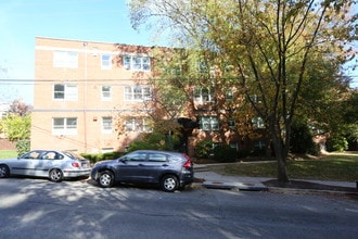 Yuma Gardens Apartments in Washington, DC - Foto de edificio - Building Photo