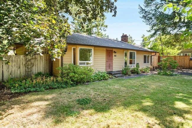 property at 7505 SW Alden St