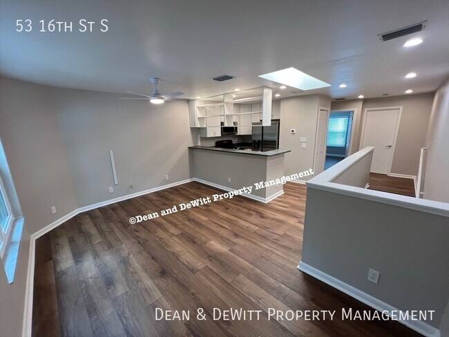 53 16th St S in St. Petersburg, FL - Building Photo - Building Photo