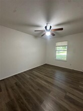 509 Central Ave in Elgin, TX - Building Photo - Building Photo