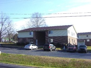 Maple Ridge  Apartments in Mayodan, NC - Building Photo - Building Photo