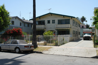 917 S Berendo St in Los Angeles, CA - Building Photo - Building Photo